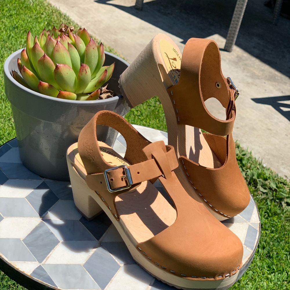 Clogs